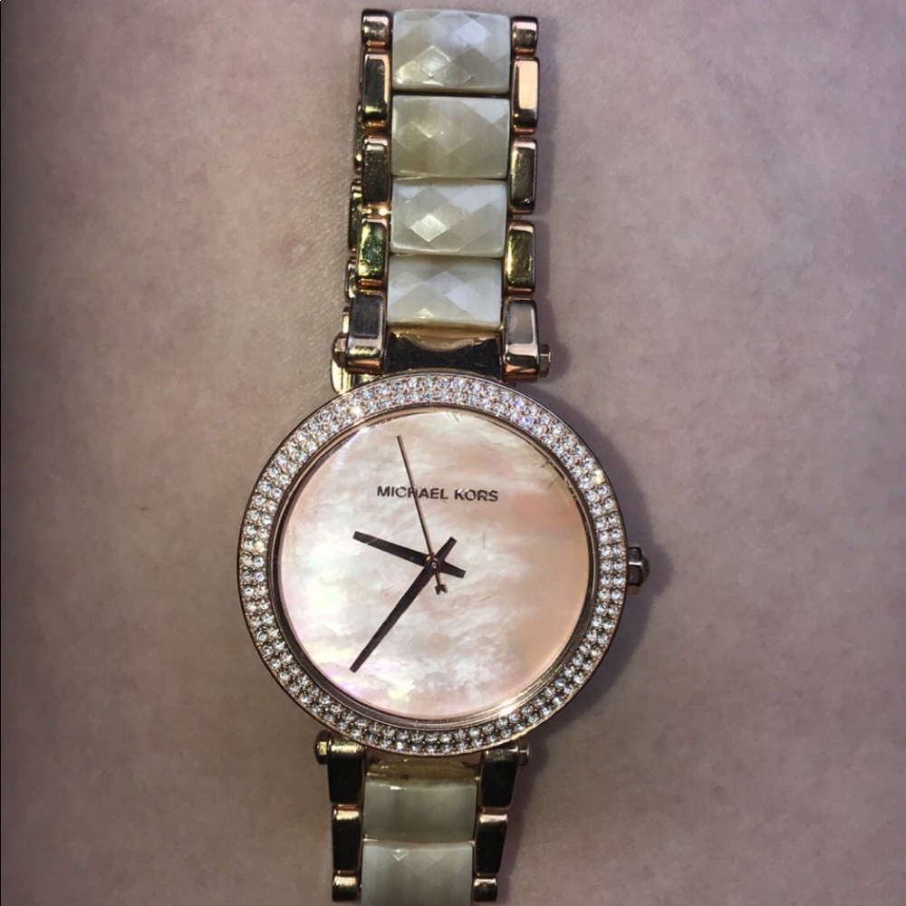 MK watch